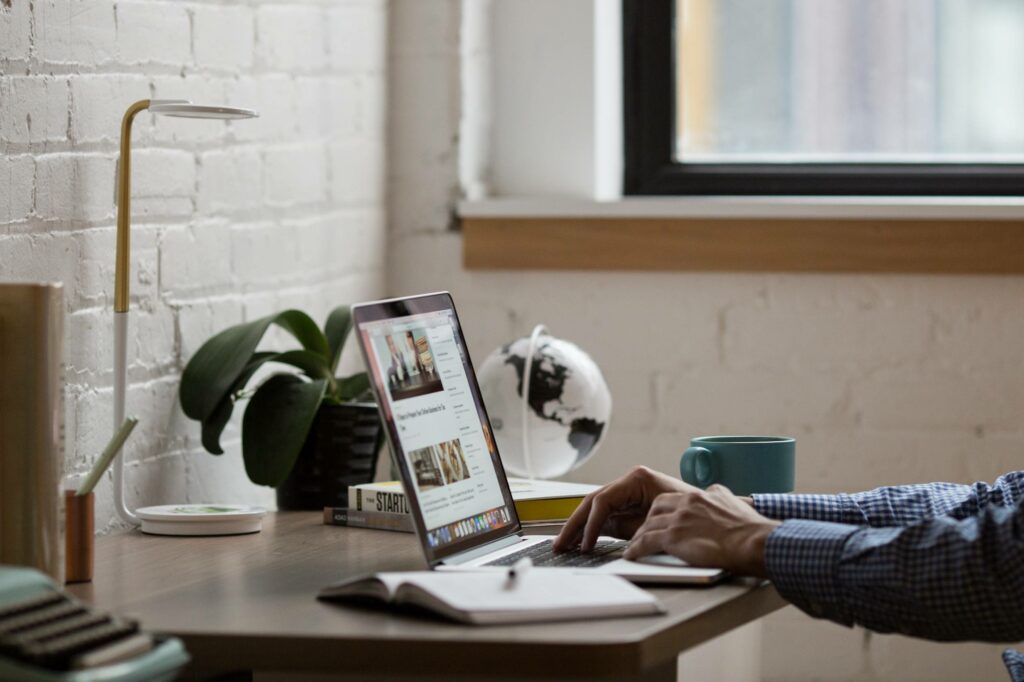 Three Social Media Hacks for the Busy Entrepreneur Three Social Media Hacks for the Busy Entrepreneur